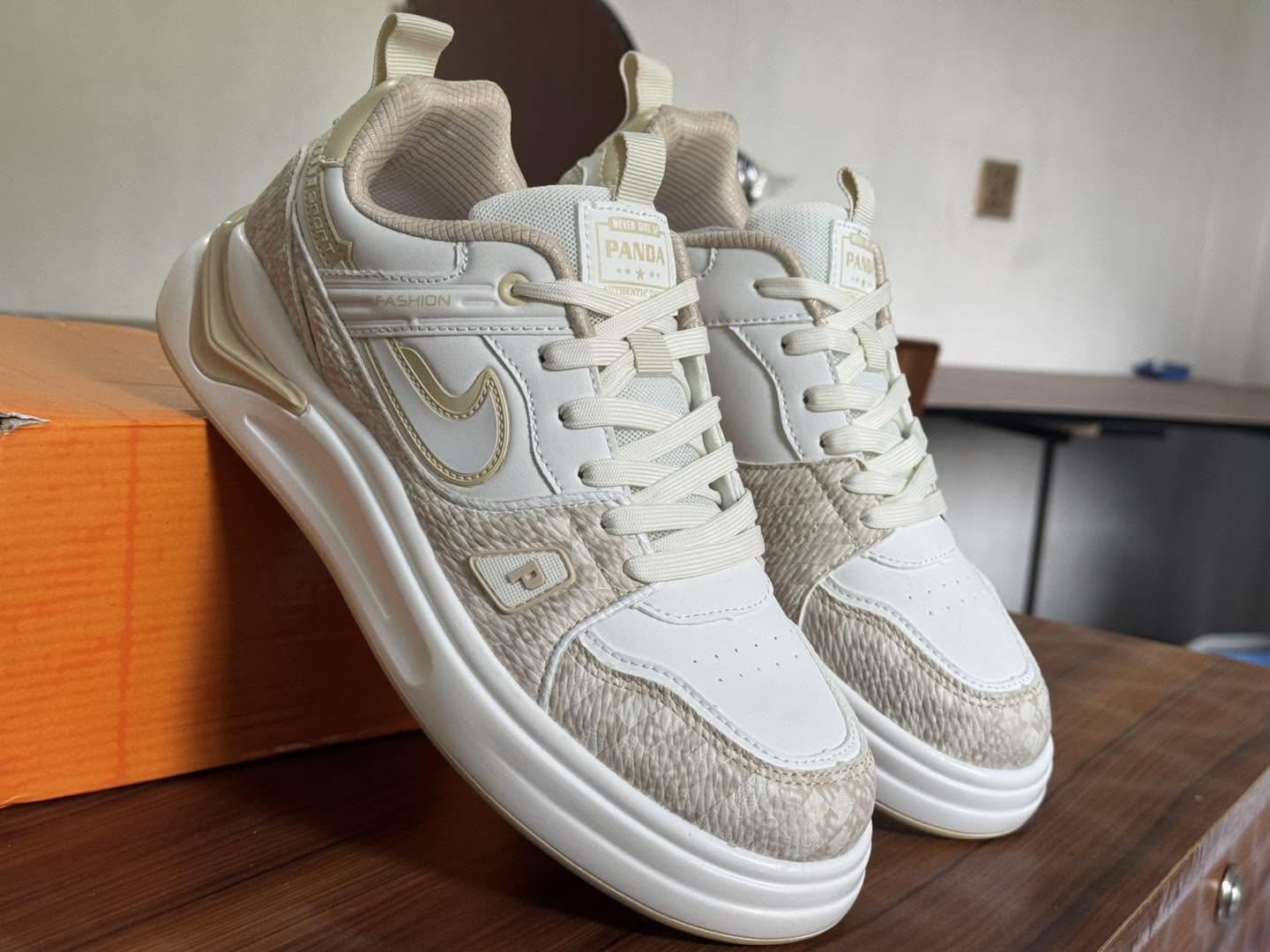 Panda White Cream